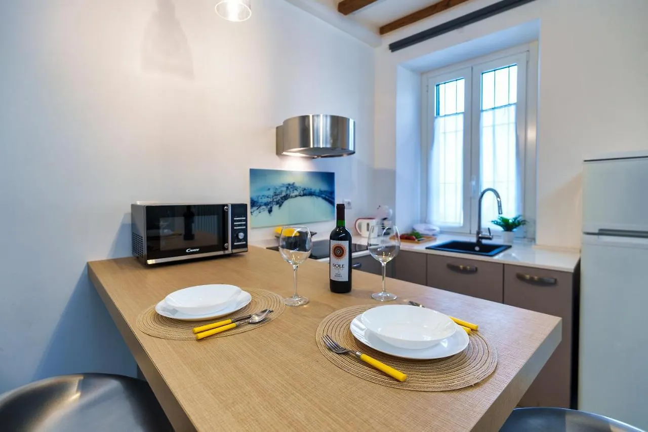 Apartament Ambrogio'S Nest - Modern Close To Cadorna Station Mediolan